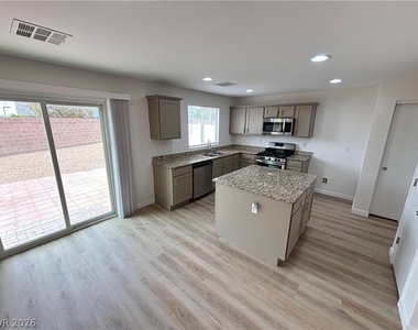 1729 Ronzard Avenue - Photo Thumbnail 3