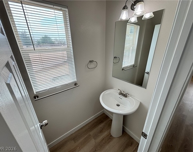 1729 Ronzard Avenue - Photo Thumbnail 8