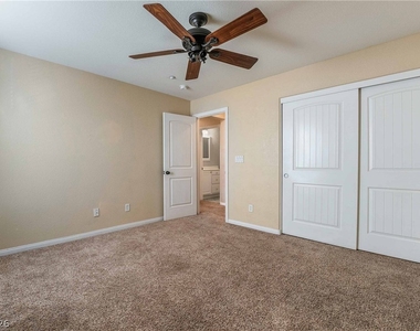 3220 Mist Effect Avenue - Photo Thumbnail 20