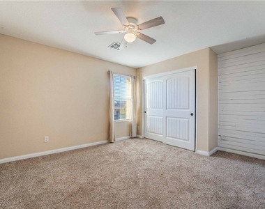3220 Mist Effect Avenue - Photo Thumbnail 17