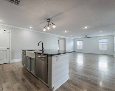3220 Mist Effect Avenue - Photo Thumbnail 7