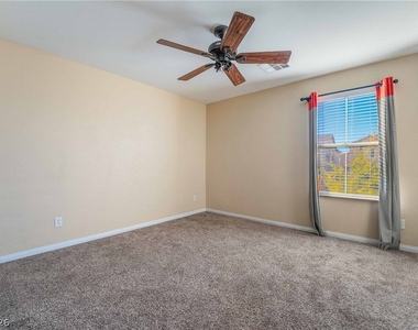 3220 Mist Effect Avenue - Photo Thumbnail 19