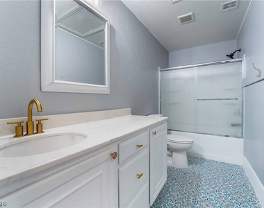 3220 Mist Effect Avenue - Photo Thumbnail 18