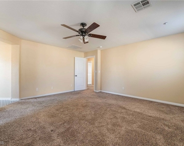 3220 Mist Effect Avenue - Photo Thumbnail 12