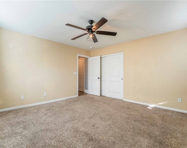 3220 Mist Effect Avenue - Photo Thumbnail 10