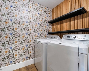 3220 Mist Effect Avenue - Photo Thumbnail 8