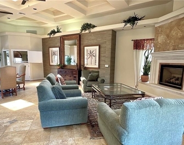 950 Seven Hills Drive - Photo Thumbnail 21