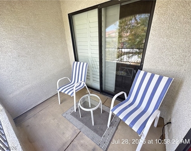 950 Seven Hills Drive - Photo Thumbnail 13
