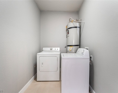 5689 E Lake Mead Boulevard - Photo Thumbnail 12