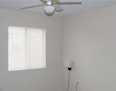 7885 W Flamingo Road - Photo Thumbnail 9