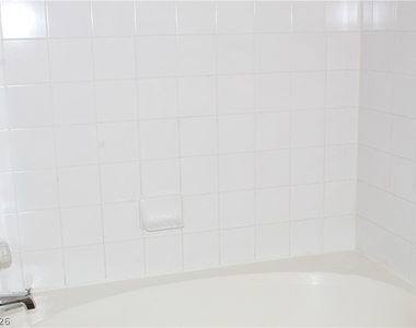 7885 W Flamingo Road - Photo Thumbnail 11