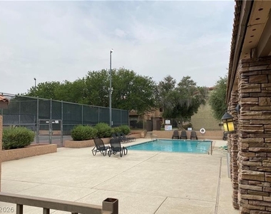 1455 E Katie Avenue - Photo Thumbnail 12