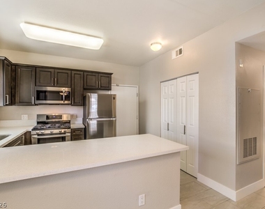 5250 S Rainbow Boulevard - Photo Thumbnail 16