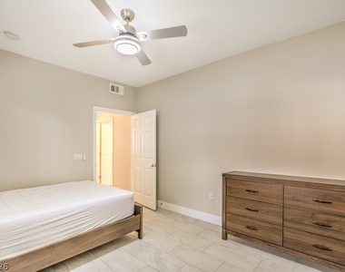 5250 S Rainbow Boulevard - Photo Thumbnail 23