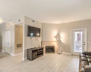 5250 S Rainbow Boulevard - Photo Thumbnail 11