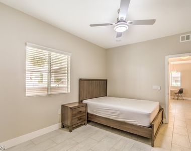 5250 S Rainbow Boulevard - Photo Thumbnail 22