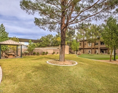 5250 S Rainbow Boulevard - Photo Thumbnail 3