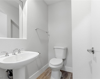 2117 Feather Bush Street - Photo Thumbnail 3