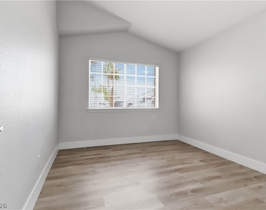 2117 Feather Bush Street - Photo Thumbnail 16