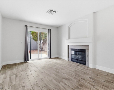 2117 Feather Bush Street - Photo Thumbnail 7