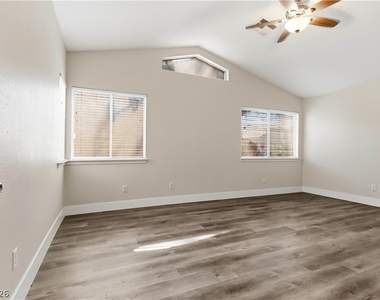 2117 Feather Bush Street - Photo Thumbnail 8