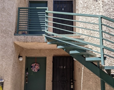 500 Elm Drive - Photo Thumbnail 13