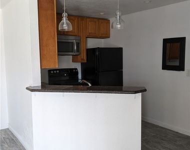 500 Elm Drive - Photo Thumbnail 1