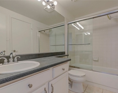 7225 Scenic Hills Drive - Photo Thumbnail 23