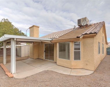 7225 Scenic Hills Drive - Photo Thumbnail 29