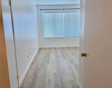 3060 Casey Drive - Photo Thumbnail 6