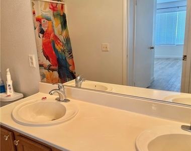 3060 Casey Drive - Photo Thumbnail 5