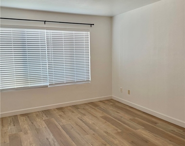 3060 Casey Drive - Photo Thumbnail 7