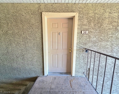5134 River Glen Drive - Photo Thumbnail 4