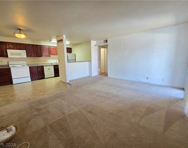 5134 River Glen Drive - Photo Thumbnail 7