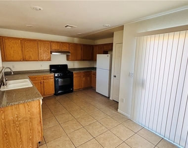 9380 Malaya Garnet Court - Photo Thumbnail 5