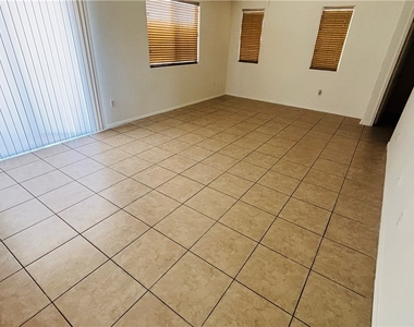 9380 Malaya Garnet Court - Photo Thumbnail 4