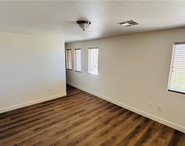 9380 Malaya Garnet Court - Photo Thumbnail 13