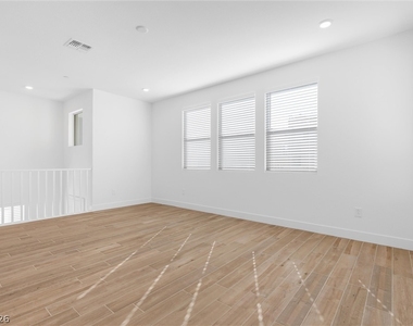 11652 Gentle Birdsong Avenue - Photo Thumbnail 22
