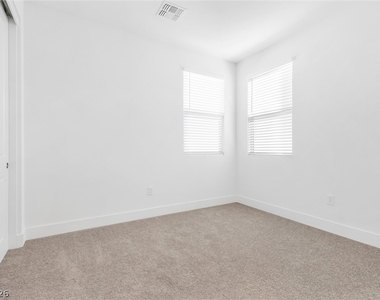 11652 Gentle Birdsong Avenue - Photo Thumbnail 31