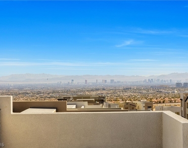 11652 Gentle Birdsong Avenue - Photo Thumbnail 4