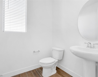 11652 Gentle Birdsong Avenue - Photo Thumbnail 24