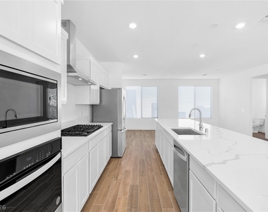 11652 Gentle Birdsong Avenue - Photo Thumbnail 15