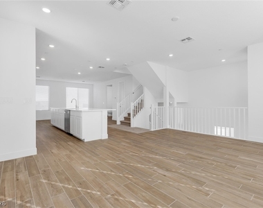 11652 Gentle Birdsong Avenue - Photo Thumbnail 12