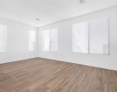 11652 Gentle Birdsong Avenue - Photo Thumbnail 23