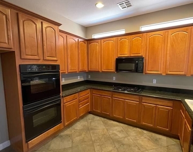 9622 Staff Lane - Photo Thumbnail 31