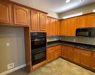 9622 Staff Lane - Photo Thumbnail 29