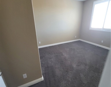 9622 Staff Lane - Photo Thumbnail 7