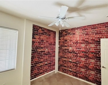 2316 Tedesca Drive - Photo Thumbnail 17