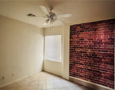 2316 Tedesca Drive - Photo Thumbnail 16