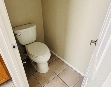 2316 Tedesca Drive - Photo Thumbnail 9